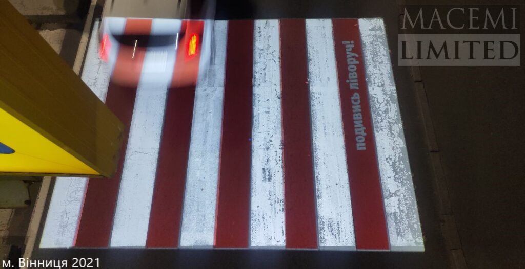 трафаретна гобо проекція вказівники розмітка пішохідний перехід зебра безпека на дорогах