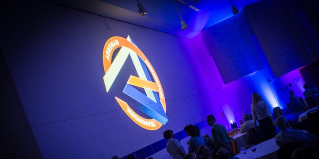 проекція гобо фасад виставка івент акція оренда трц презентація